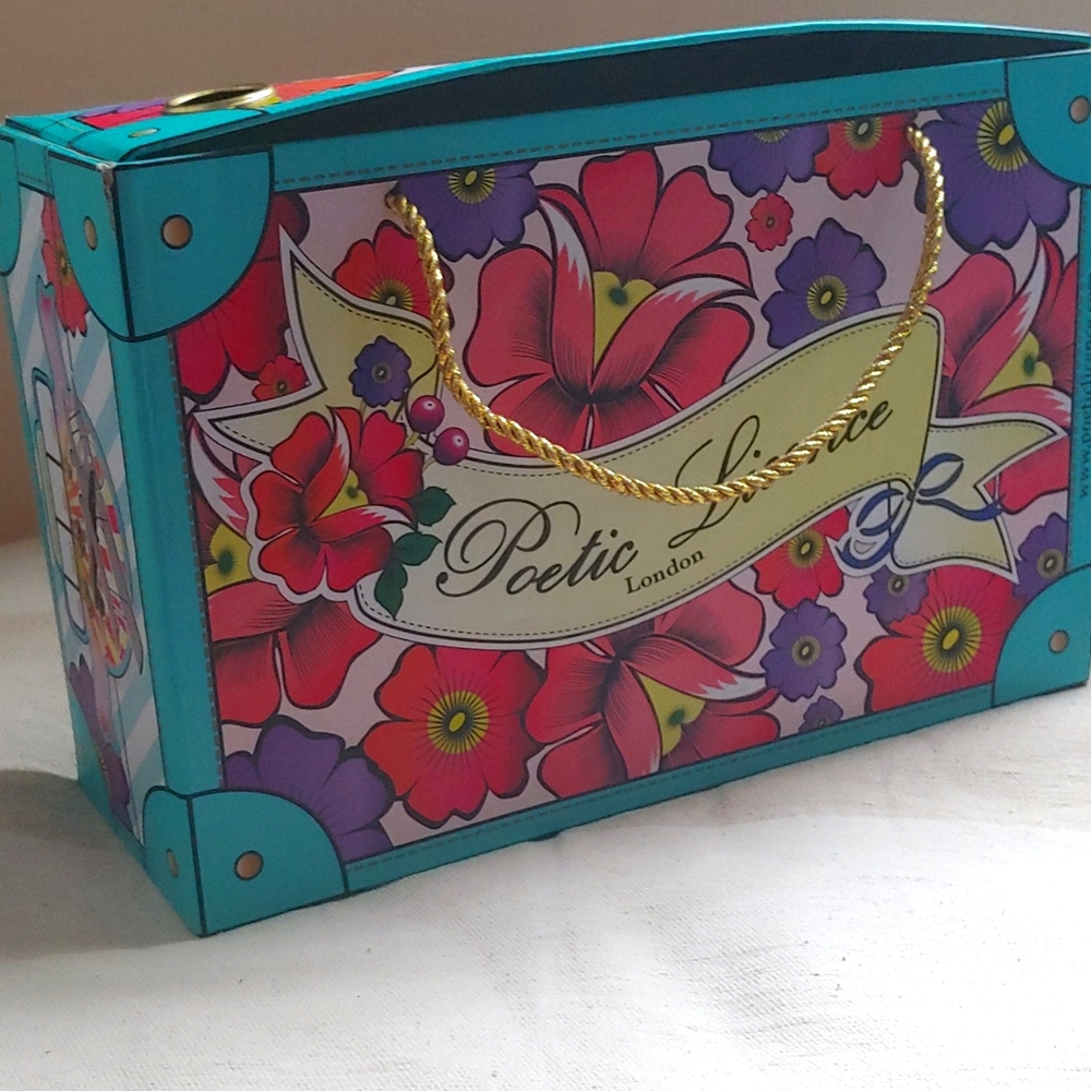 Poetic license empty shoe box